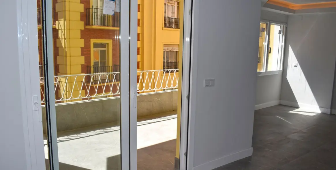 Продажа апартаментов на среднем этаже в Málaga Centro 2