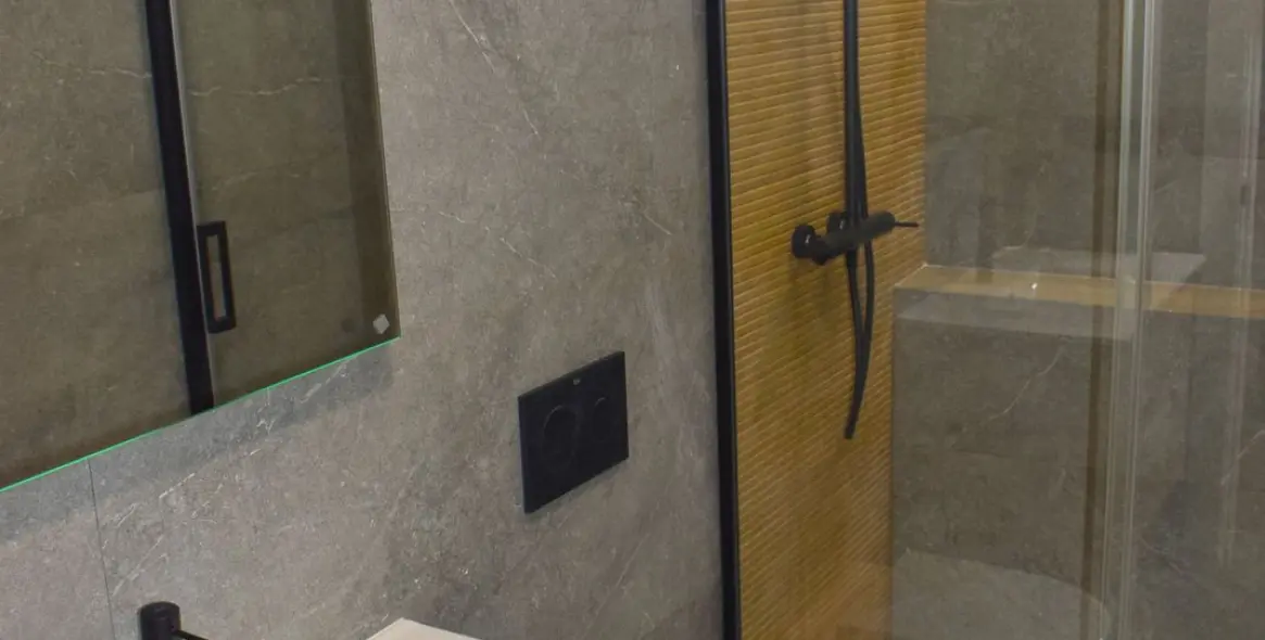 Продажа апартаментов на среднем этаже в Málaga Centro 13