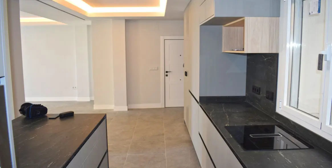 Продажа апартаментов на среднем этаже в Málaga Centro 14