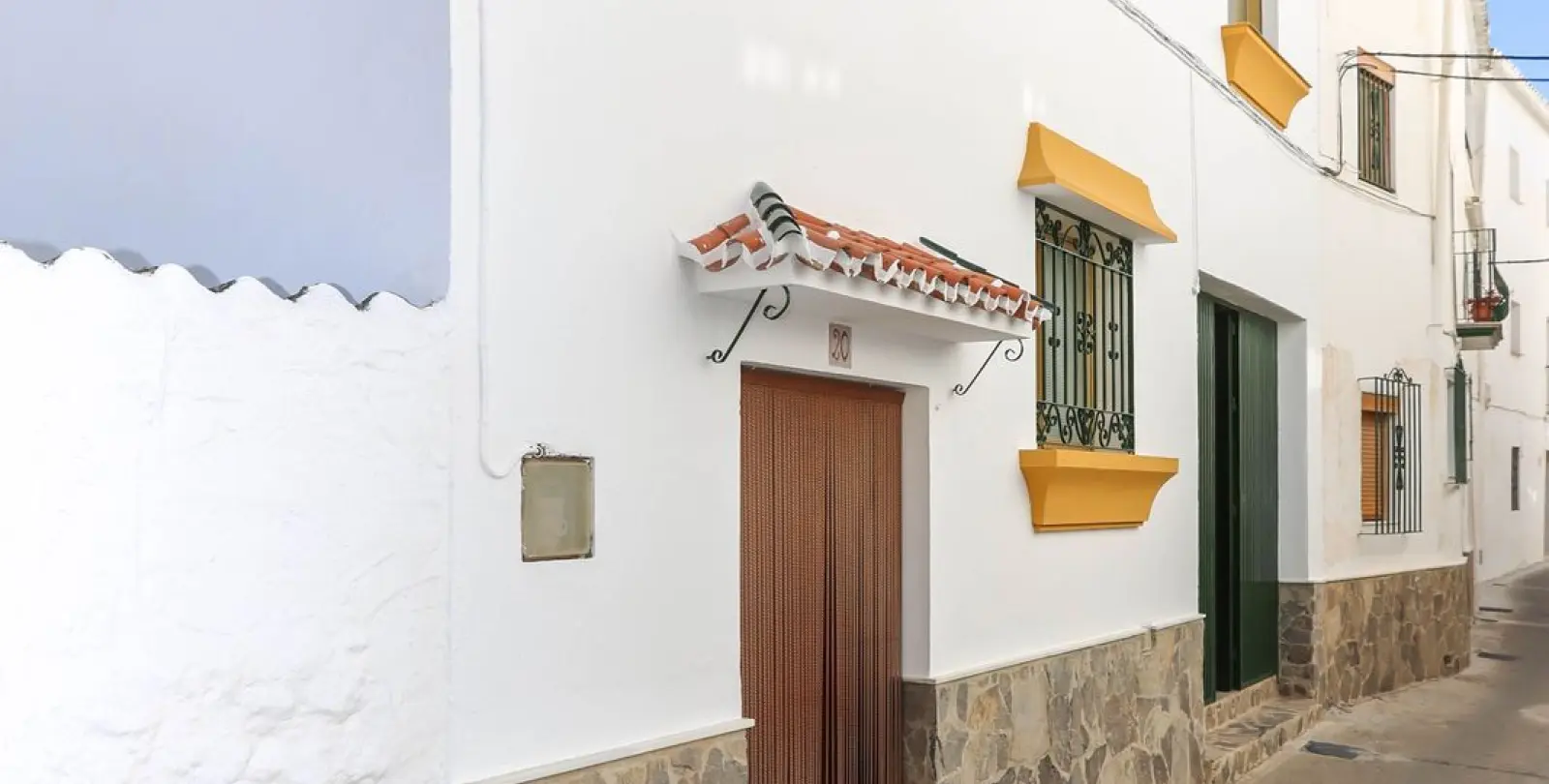 Sale of townhouse in Casarabonela 4