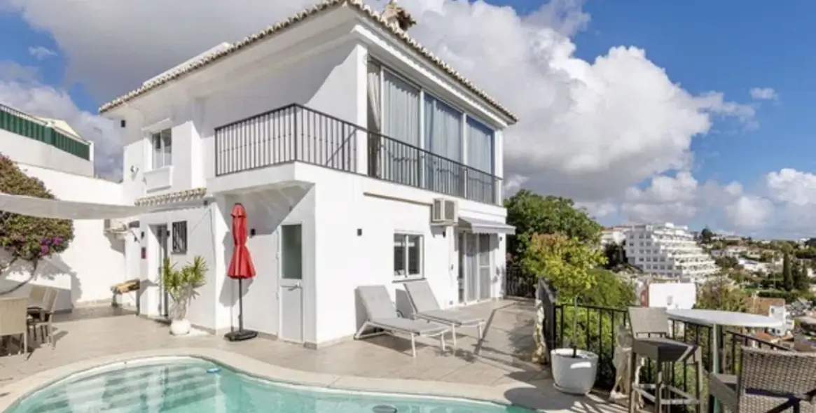 Sale of detached villa in Torreblanca 2