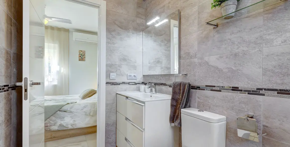 Sale of detached villa in Torreblanca 11