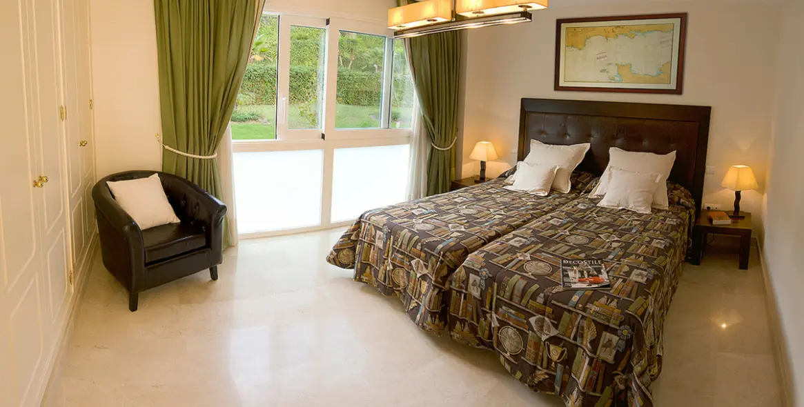 Sale of ground floor apartment in Marbella 5