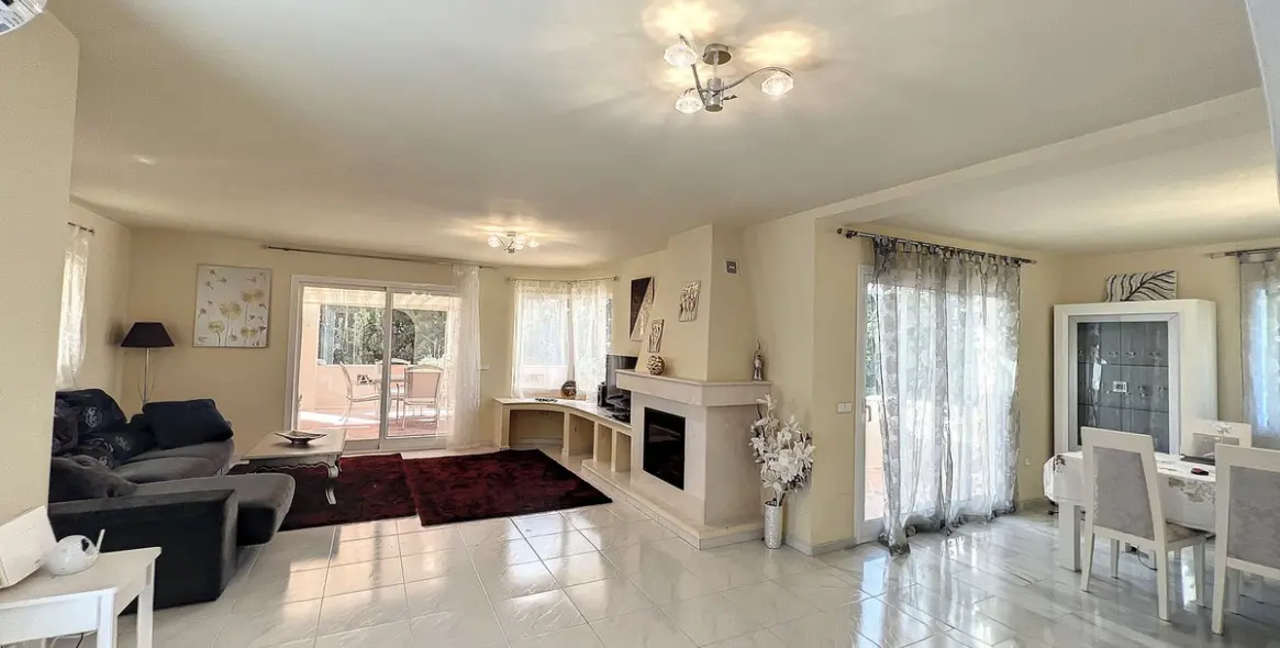 Продажа  отдельно стоящей виллы в Mijas 3