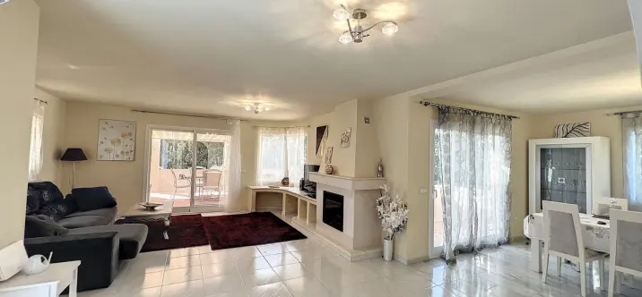 Продажа  отдельно стоящей виллы в Mijas 2