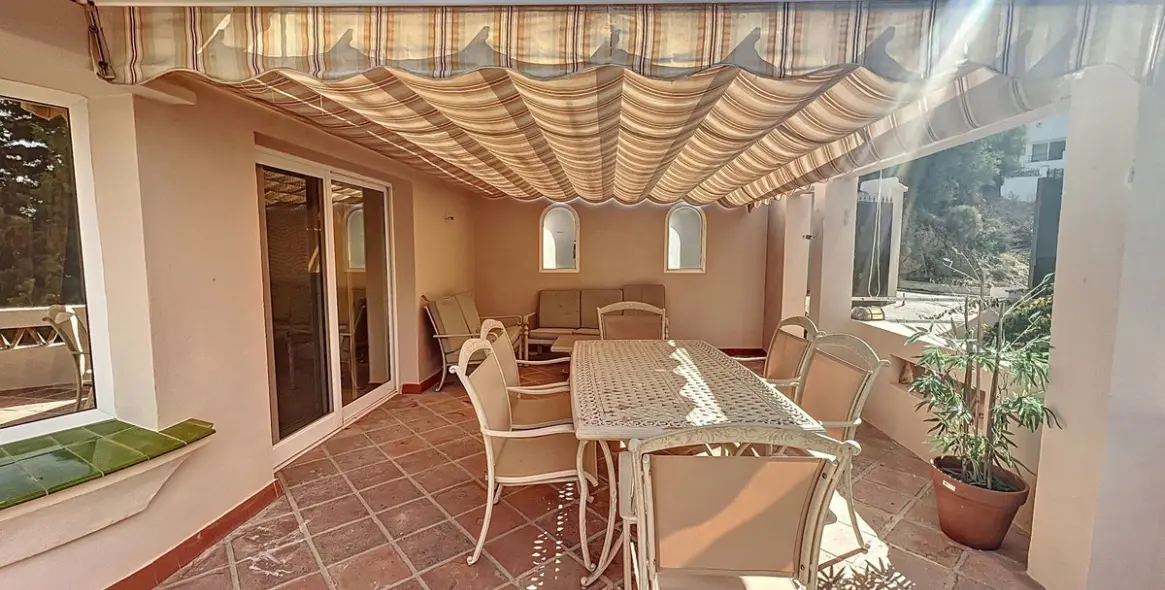 Продажа  отдельно стоящей виллы в Mijas 11