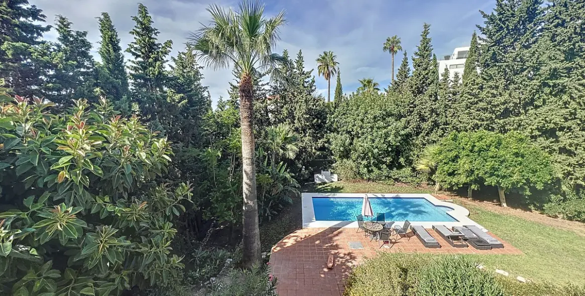 Продажа  отдельно стоящей виллы в Mijas 12