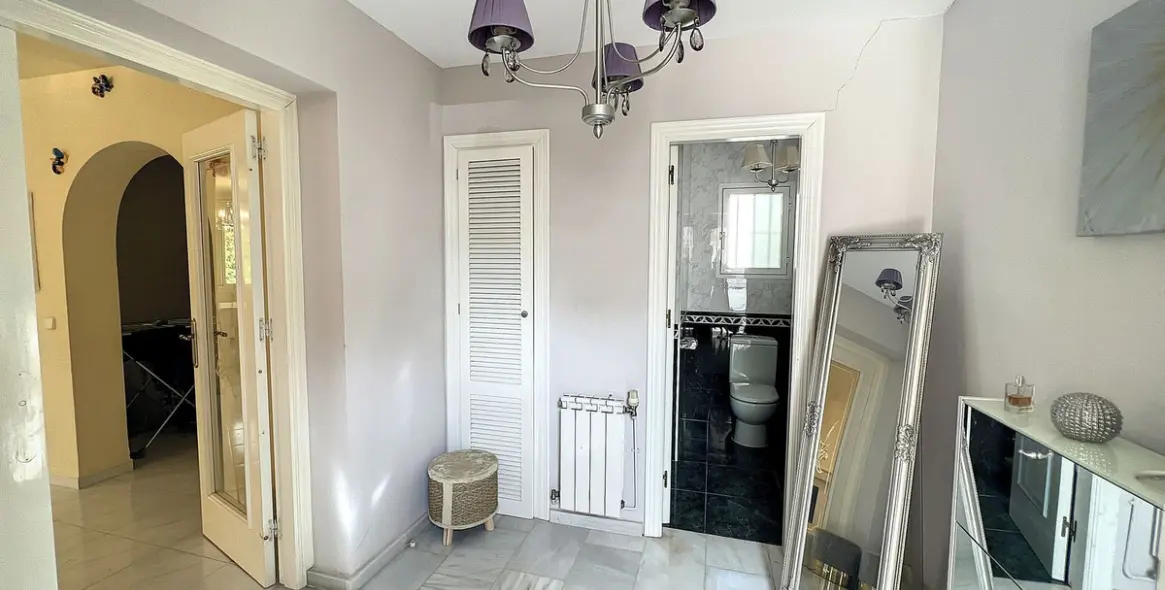 Продажа  отдельно стоящей виллы в Mijas 17