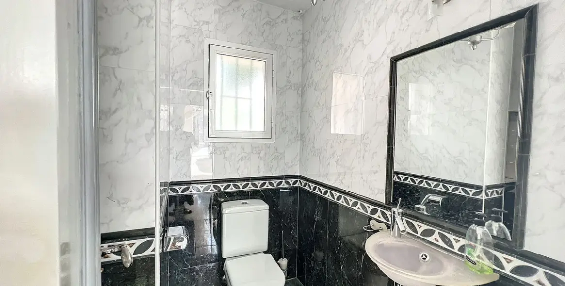 Продажа  отдельно стоящей виллы в Mijas 18