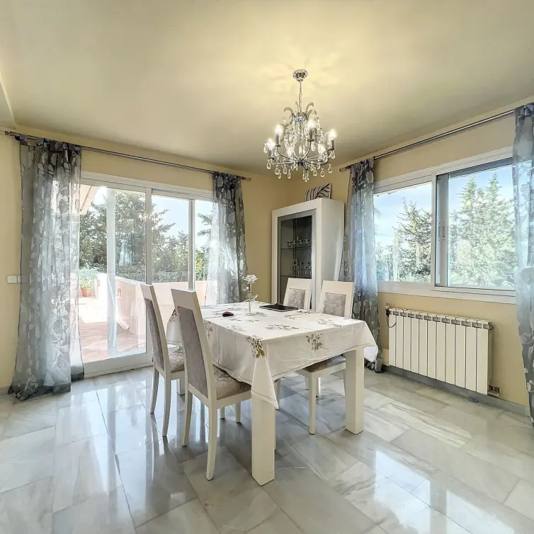 Sale of detached villa in Mijas