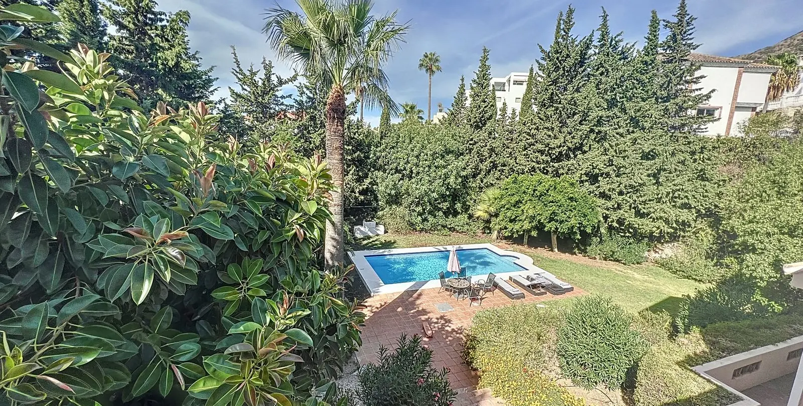 Sale of detached villa in Mijas 10