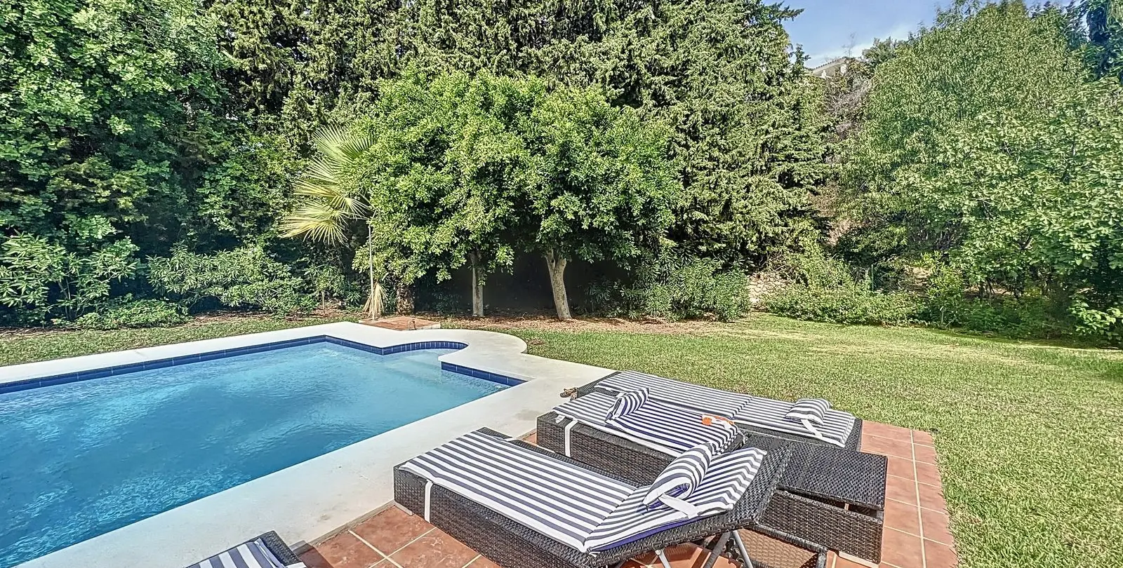 Sale of detached villa in Mijas 35
