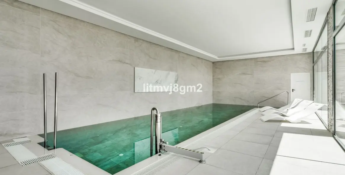 Продажа апартаментов на среднем этаже в Cabopino 29