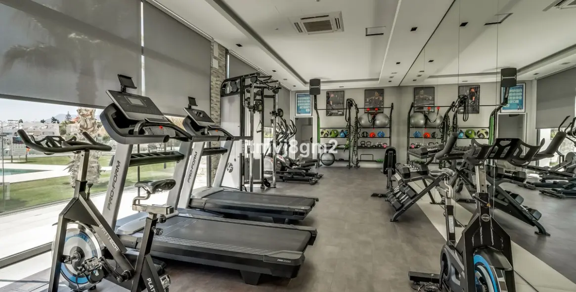 Продажа апартаментов на среднем этаже в Cabopino 31