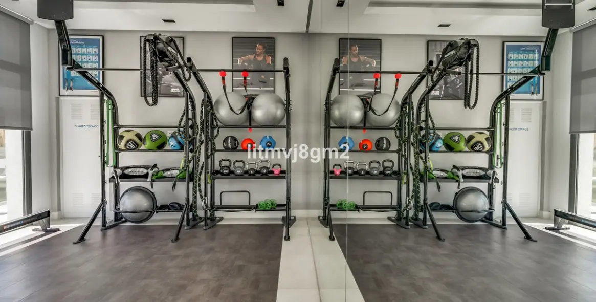 Продажа апартаментов на среднем этаже в Cabopino 33