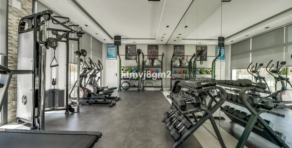 Продажа апартаментов на среднем этаже в Cabopino 34