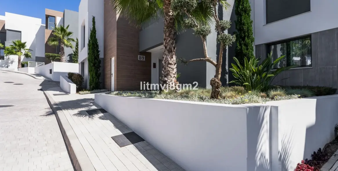 Продажа апартаментов на среднем этаже в Cabopino 36