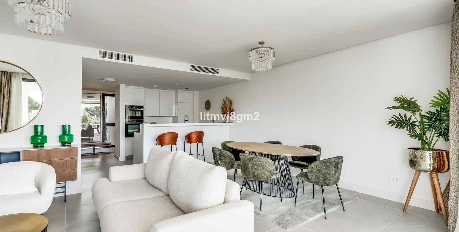 Sale of middle floor apartment in Cabopino 2