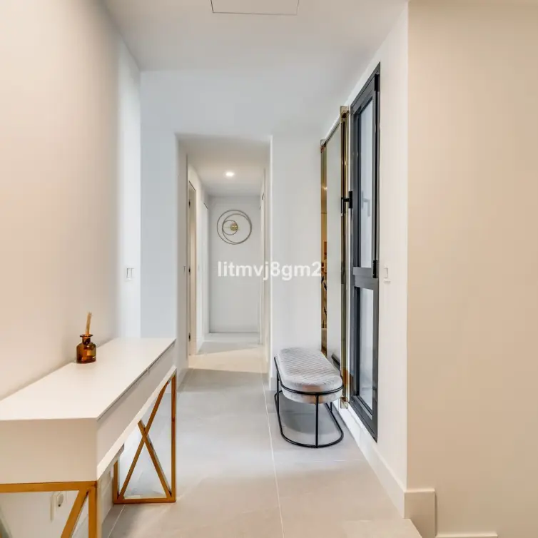 Sale of middle floor apartment in Cabopino