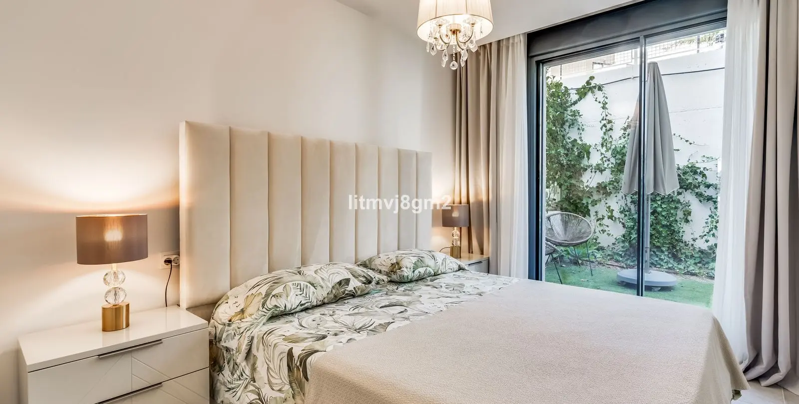 Sale of middle floor apartment in Cabopino 20