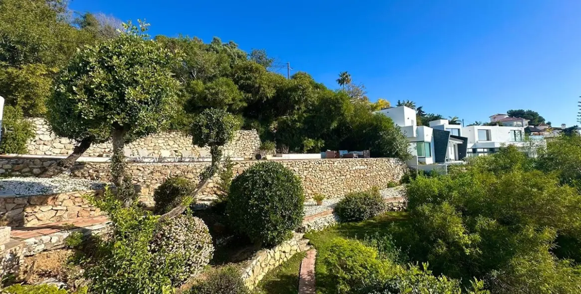 Продажа  жилого участка в La Capellania 3