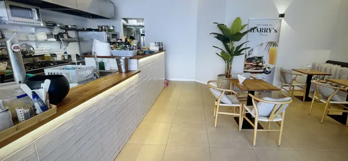 Venta de restaurante en Puerto Banús 3