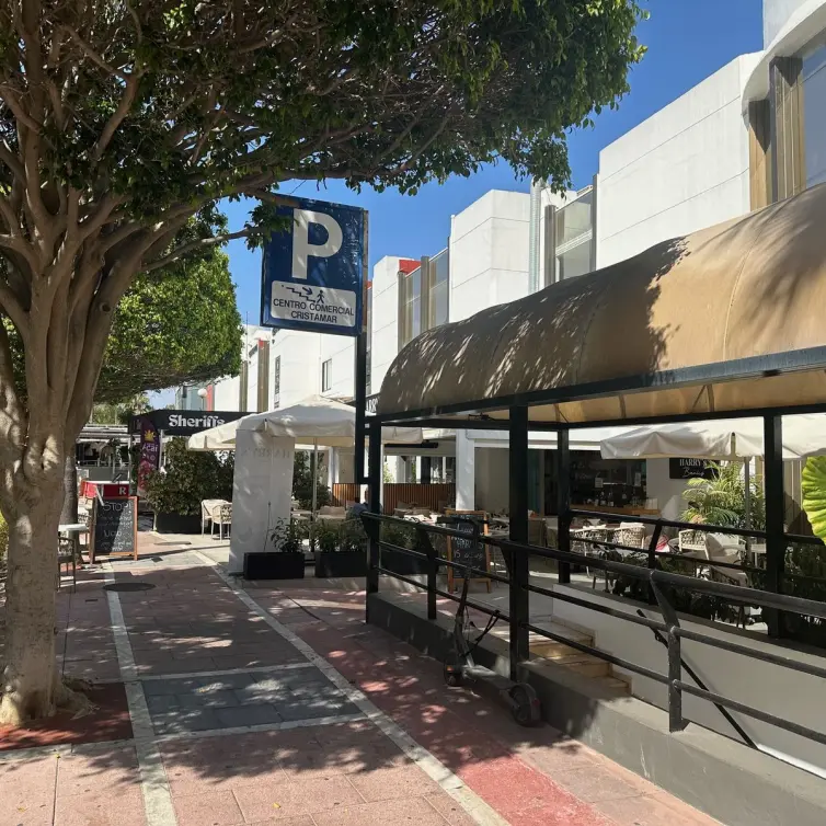 Sale of restaurant in Puerto Banús
