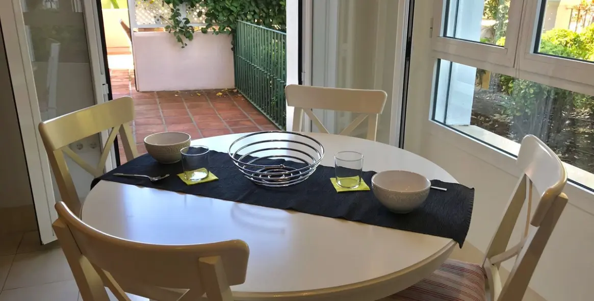 Продажа апартаментов на первом этаже в Los Flamingos 32