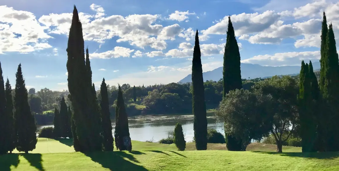 Продажа апартаментов на первом этаже в Los Flamingos 47