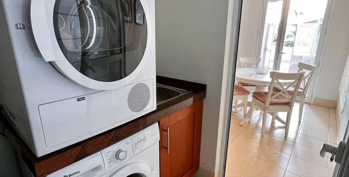 Продажа апартаментов на первом этаже в Los Flamingos 49