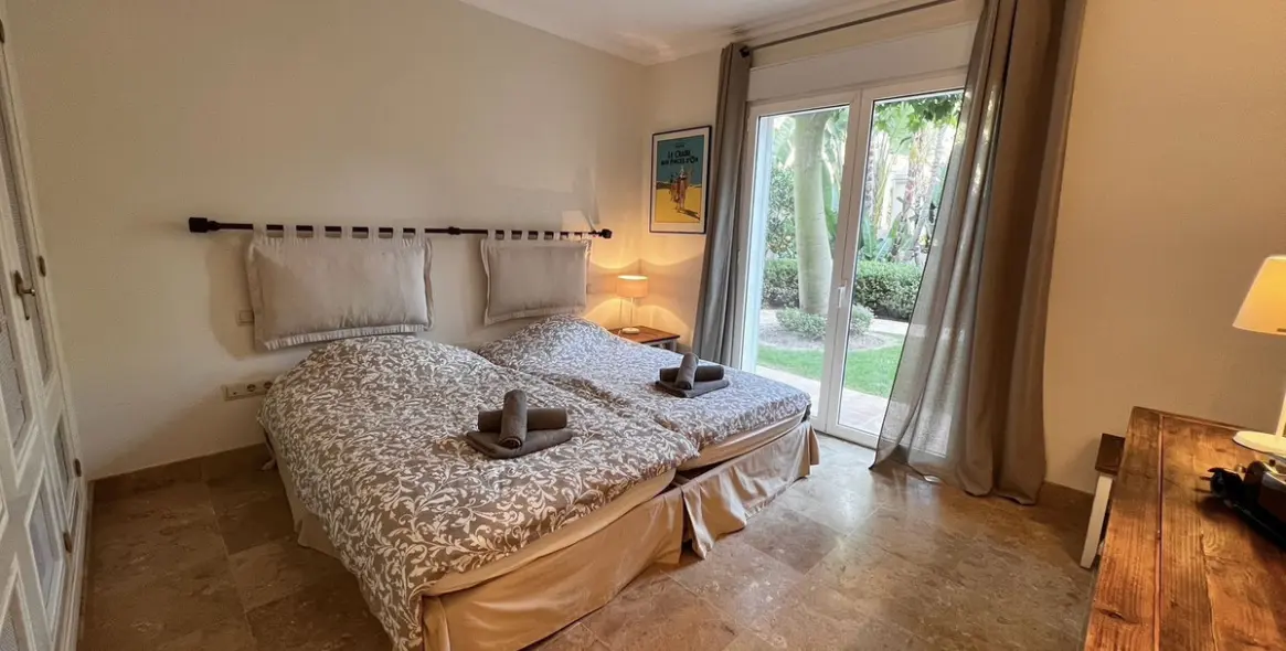 Продажа апартаментов на первом этаже в Los Flamingos 52