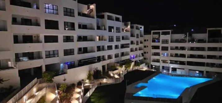Sale of penthouse duplex in Estepona 2