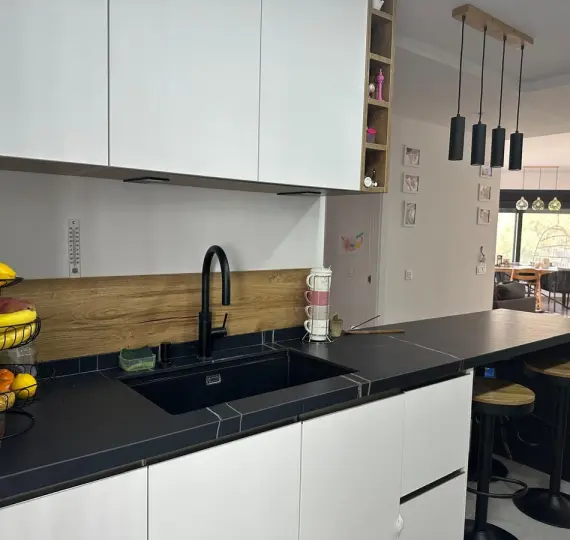 Sale of penthouse duplex in Estepona