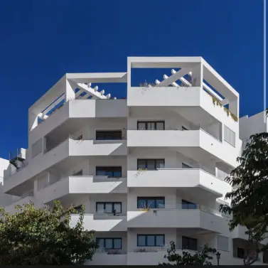 Venta de ático dúplex en Estepona