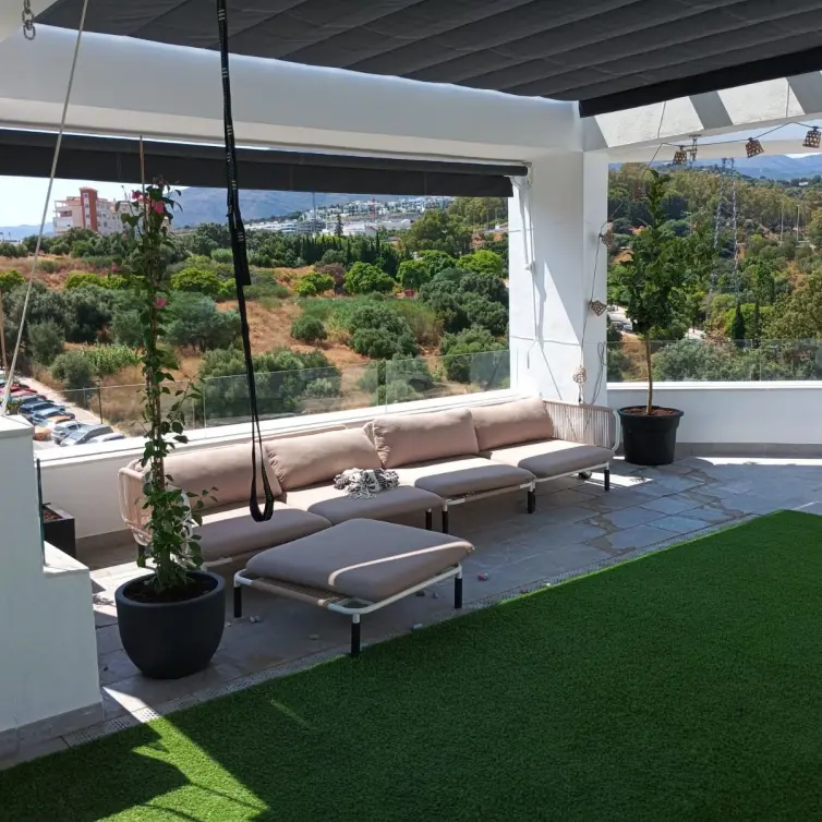 Sale of penthouse duplex in Estepona