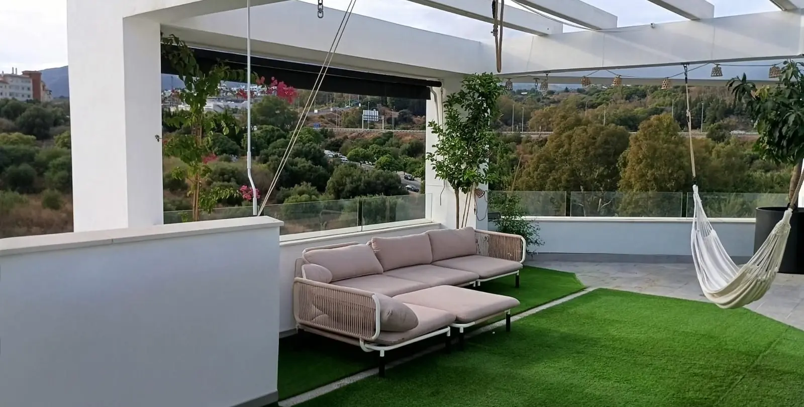 Venta de ático dúplex en Estepona 11