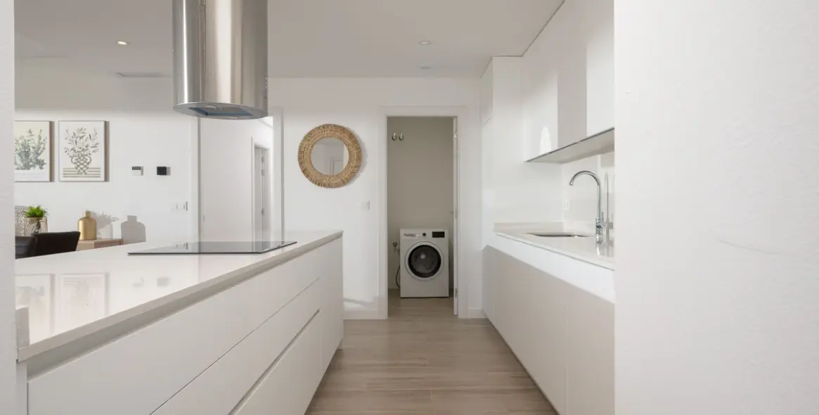 Sale of middle floor apartment in La Cala de Mijas 11