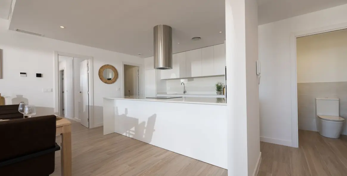 Sale of middle floor apartment in La Cala de Mijas 12