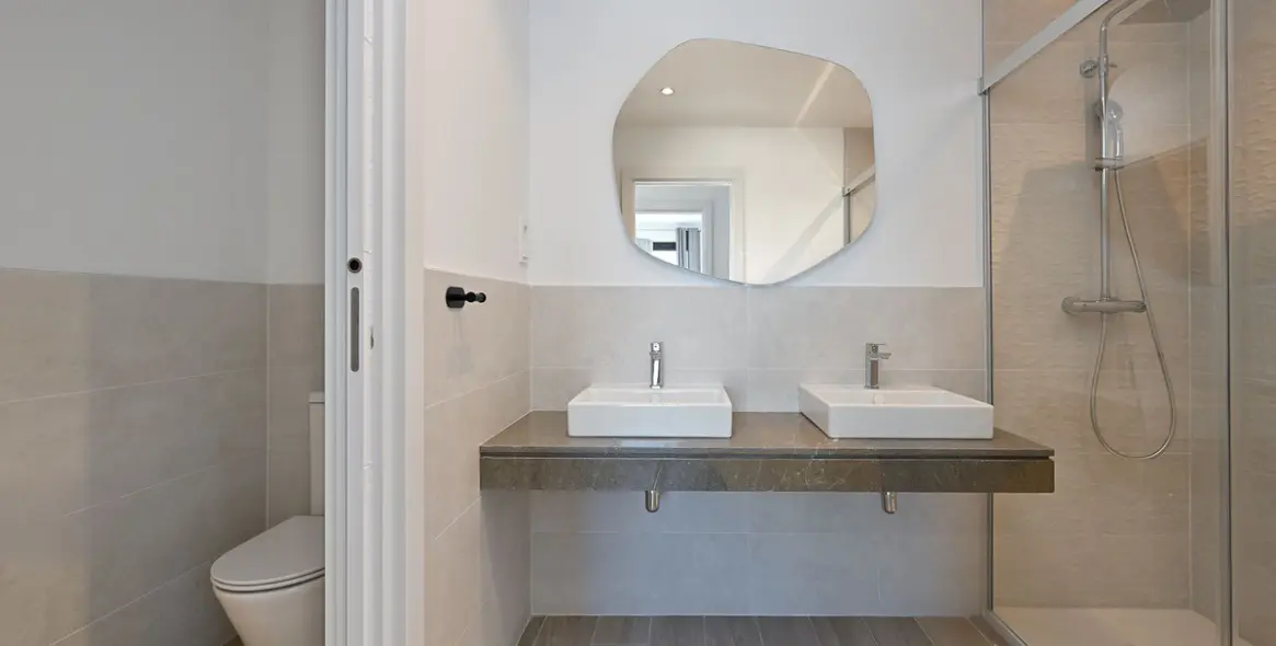 Sale of middle floor apartment in La Cala de Mijas 16