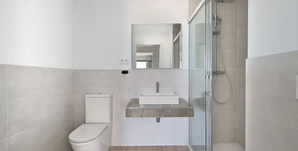 Sale of middle floor apartment in La Cala de Mijas 17