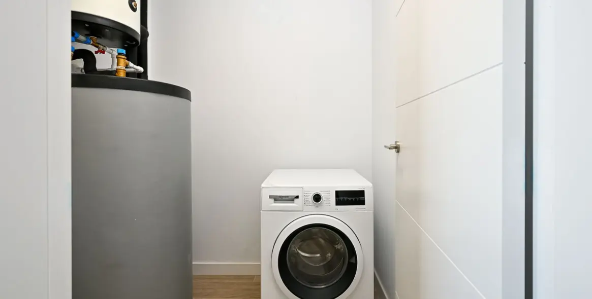 Sale of middle floor apartment in La Cala de Mijas 19