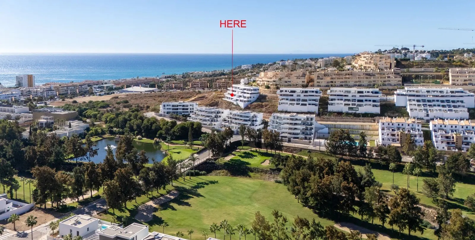 Venta de apartamento en planta media en La Cala de Mijas 38