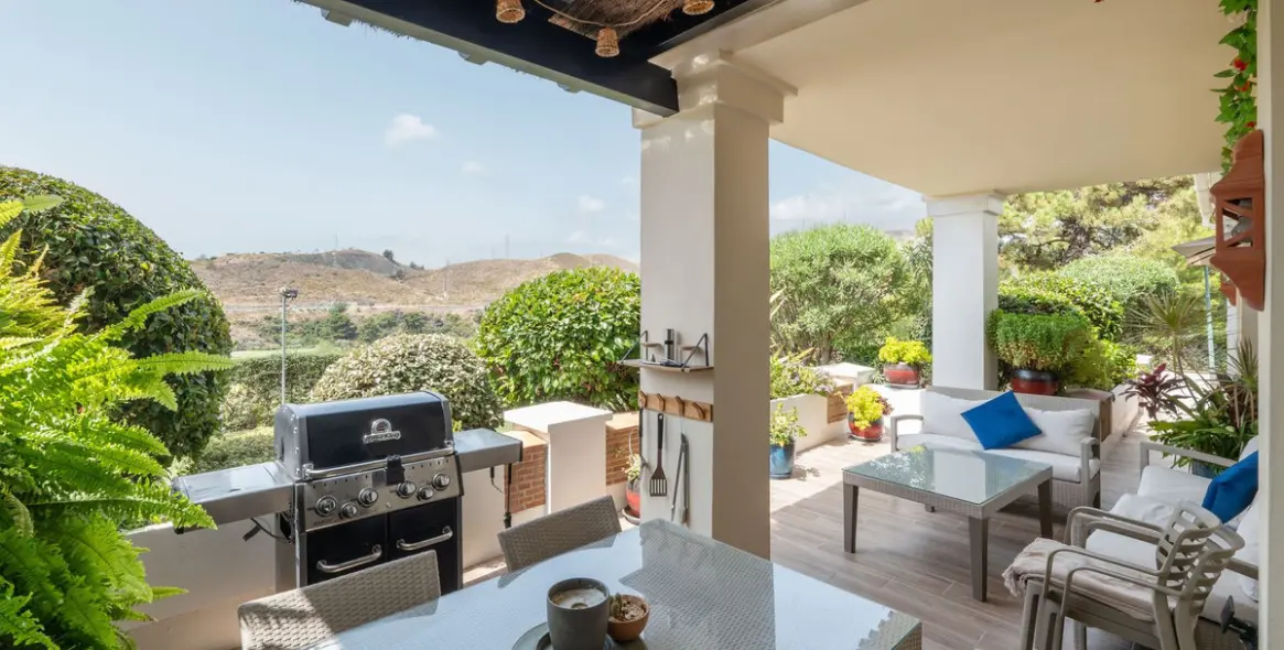 Продажа апартаментов на первом этаже в Benahavís 12