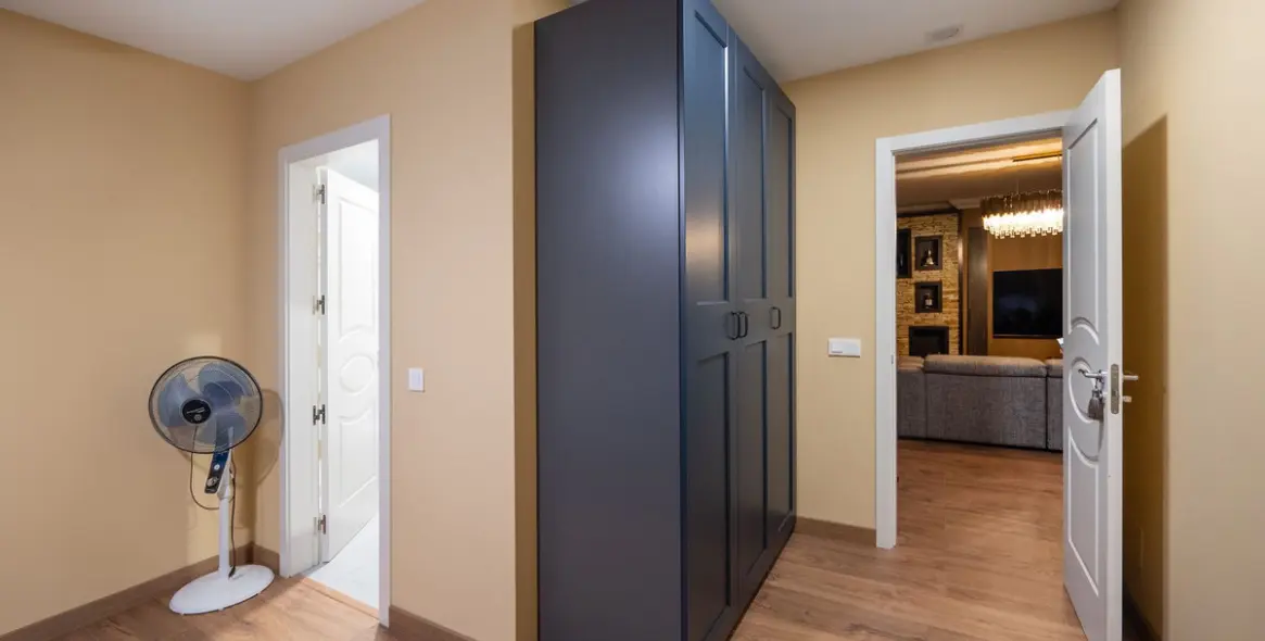 Venta de apartamento en planta baja en Benahavís 21