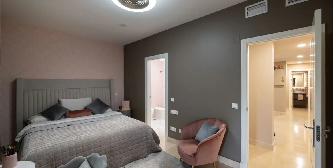 Venta de apartamento en planta baja en Benahavís 45