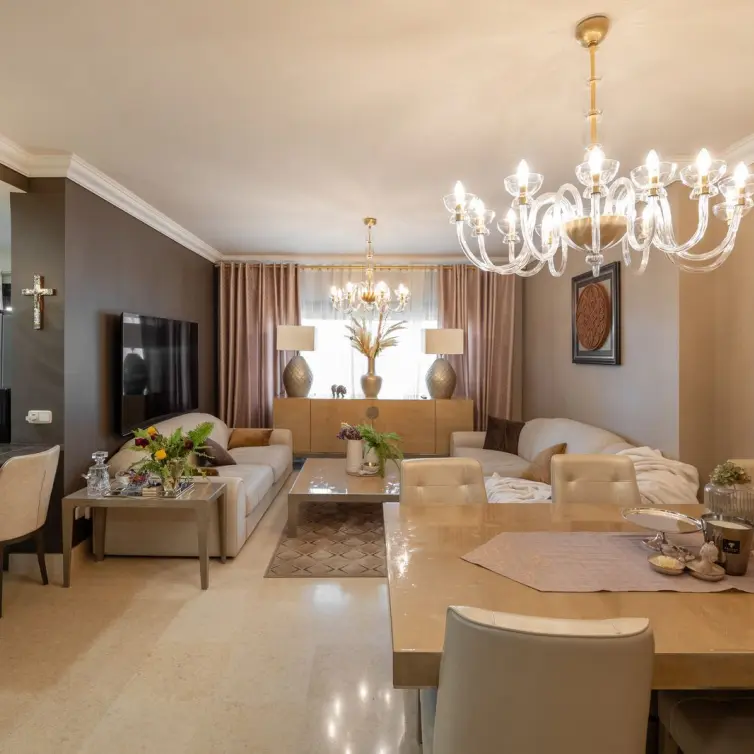 Venta de apartamento en planta baja en Benahavís