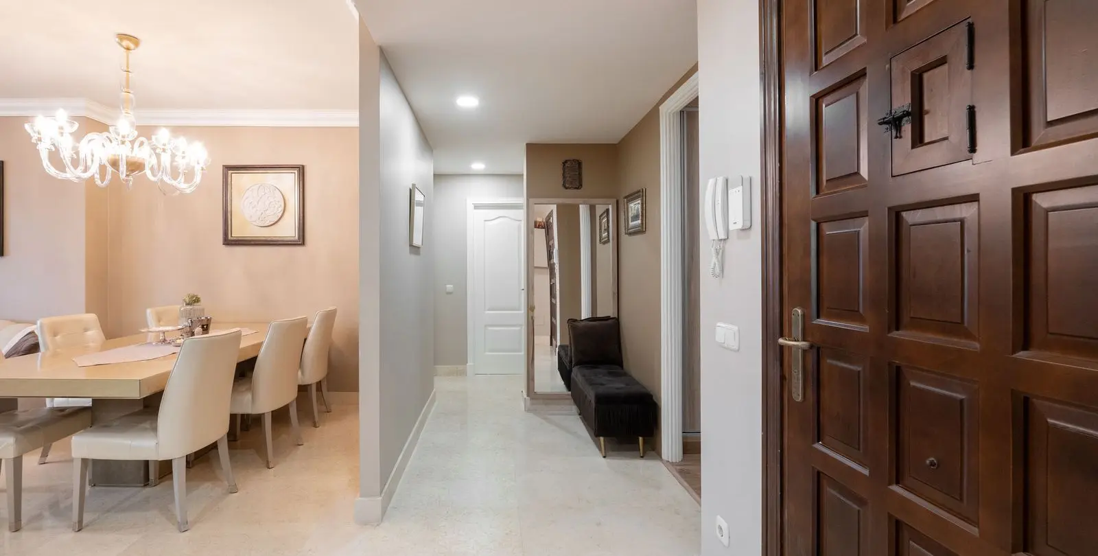 Venta de apartamento en planta baja en Benahavís 10