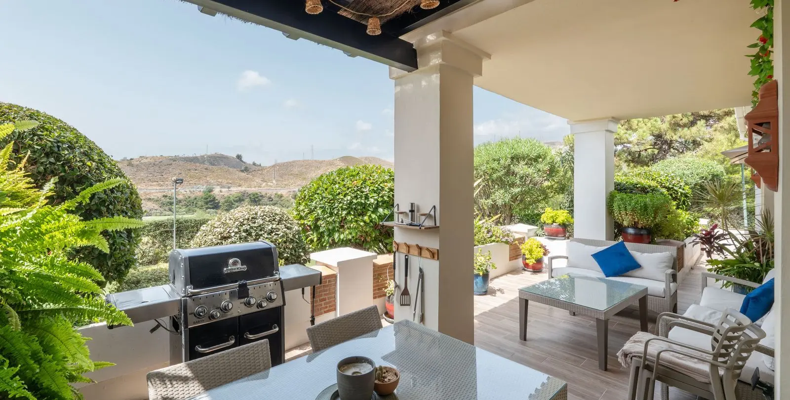 Venta de apartamento en planta baja en Benahavís 12