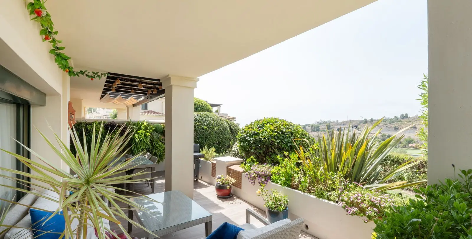 Venta de apartamento en planta baja en Benahavís 15