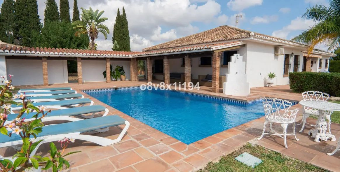 Продажа финки в Malaga (район Provincia de Málaga) 2